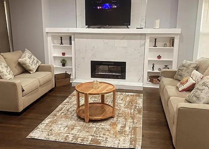 Holiday home Charming 5 Bedrooms 2 Bathrooms Chicago